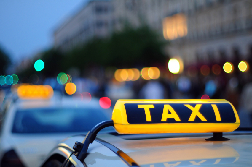 Службы такси из-за пробок в Кишиневе повышают цены