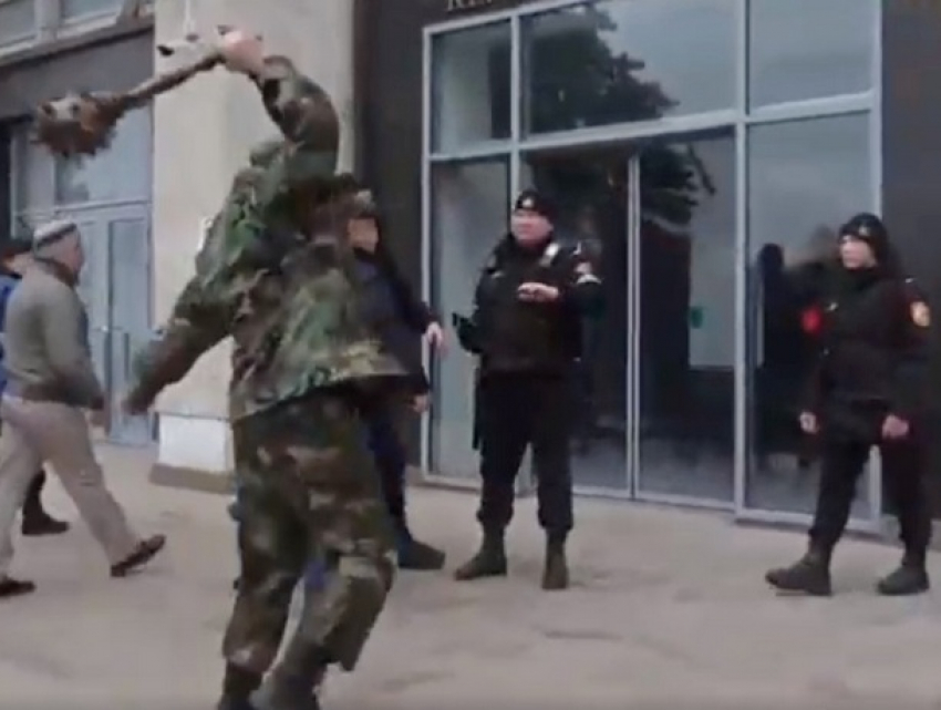 Люди поддались на манипуляции сил, которые хотят дестабилизировать ситуацию в Молдове, - Кику