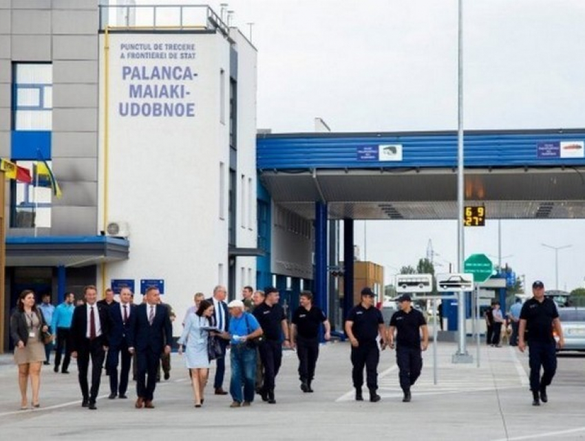 На границе Украины и Молдовы открылся общий контактный пункт пропуска
