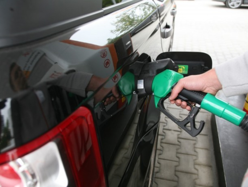 Сколько в Молдове приходится тратить на бензин