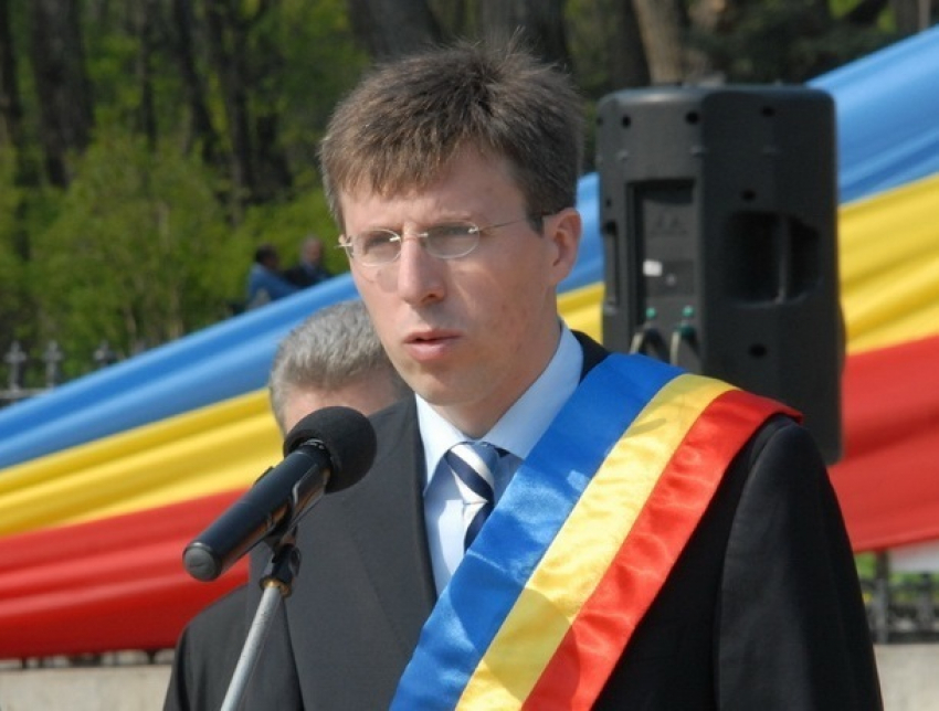 Киртоакэ захотел возглавить либералов, чтобы «объединить Молдову с Румынией"