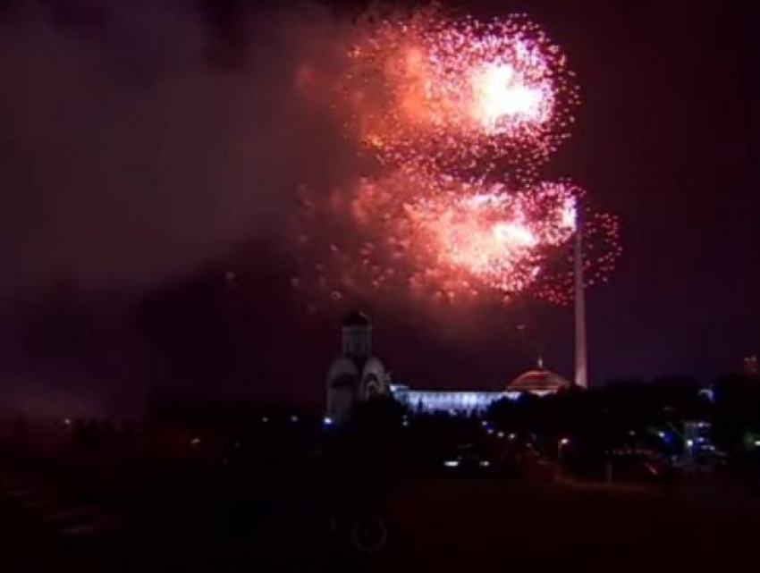 В Москве состоялся великолепный салют в честь 75-летия освобождения Кишинева