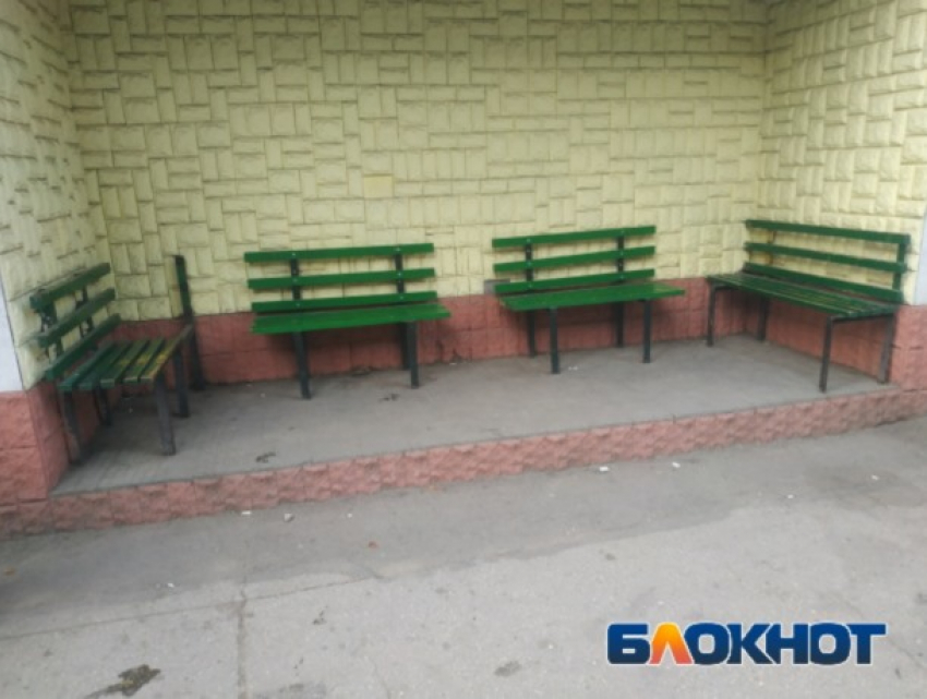 В Кишиневе хитрые умельцы нашли новый способ избавить скамейки от алкоголиков