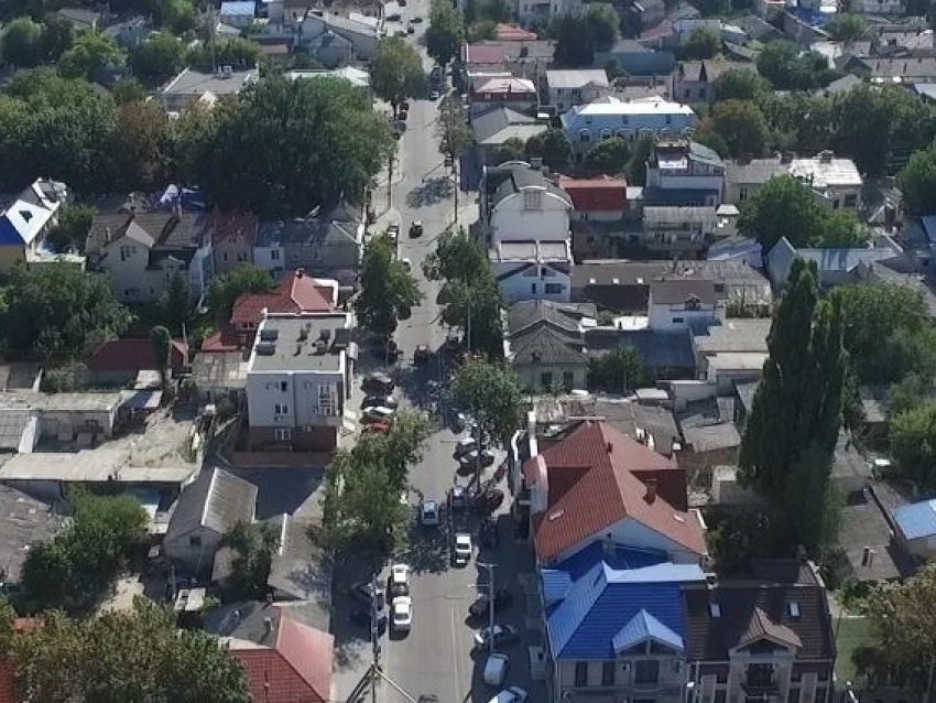Столичную улицу Василе Александри засняли с дрона