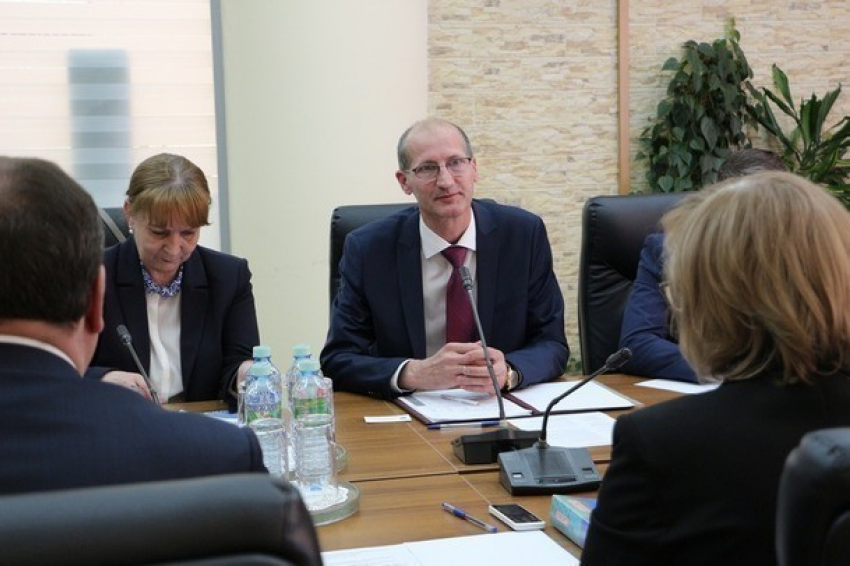 Об увеличении числа пунктов пропуска для молдавской продукции договорились в Москве советники президента
