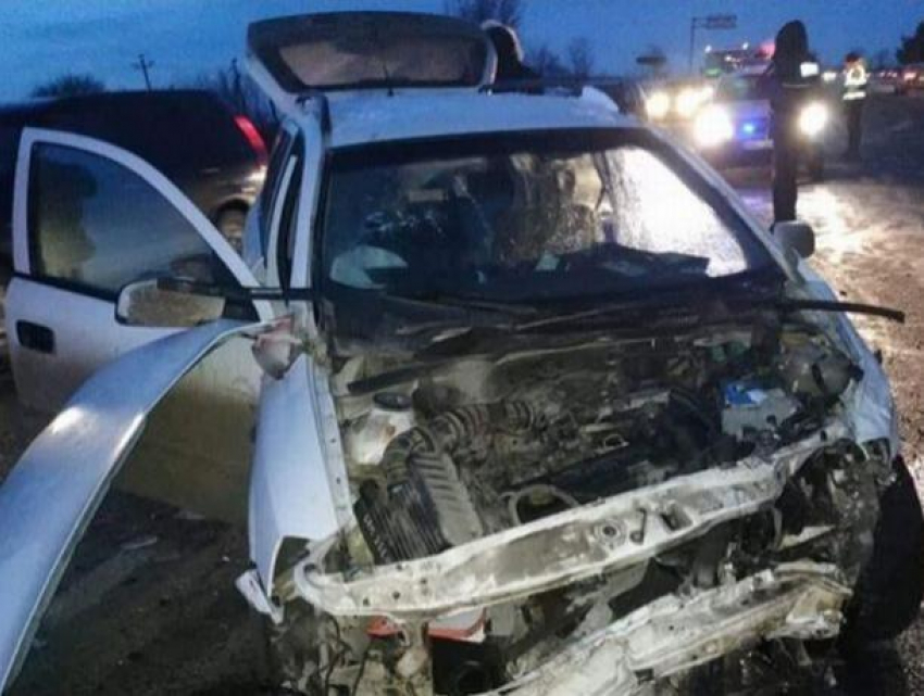 Жёсткая авария под Русештий Ной – трое госпитализированы 