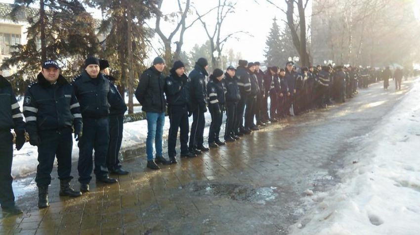 Безопасность на митинге в поддержку Плахотнюка будут обеспечивать сотни полицейских 