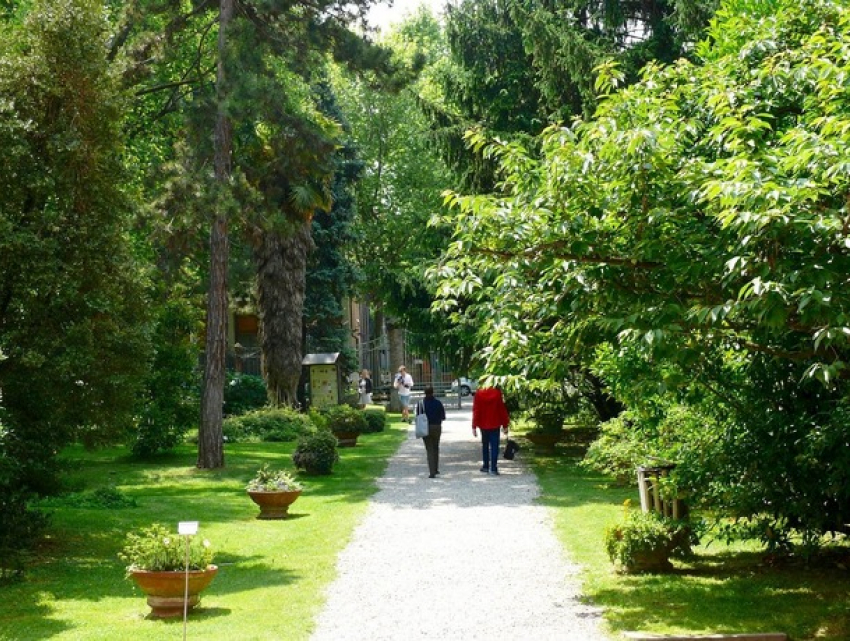 Гражданин Молдовы найден мертвым в парке в Италии