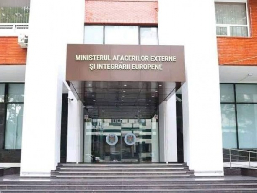 Куда обращаться за рубежом в экстренных случаях - полный список от МИДЕИ