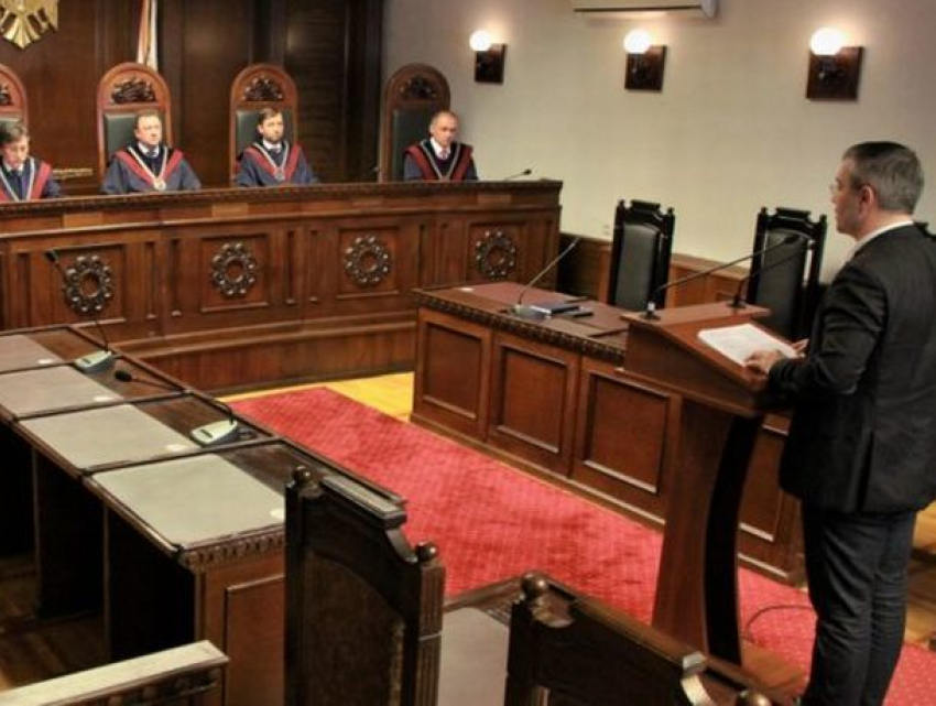 "Великолепная шестёрка ДПМ» - кто такие «верховные жрецы» Конституционного Суда, обслуживающие нынешний режим?