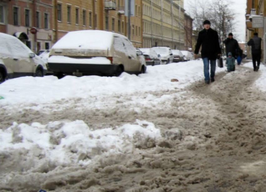 Улицы с большим уклоном в Кишиневе закрыли из-за разгула стихии