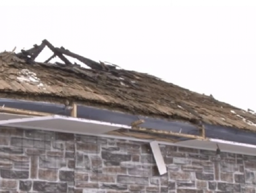 В Дрокиевском районе три брата-старика остались без крыши над головой