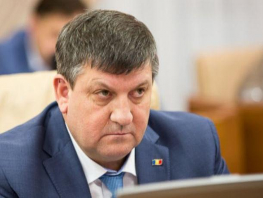 Бывший министр транспорта Юрий Киринчук злостно уклоняется от исполнения наказания
