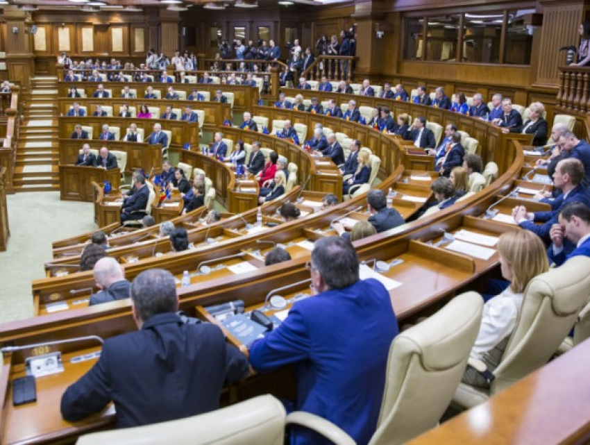 Обнародована «антимиграционная» декларация парламента