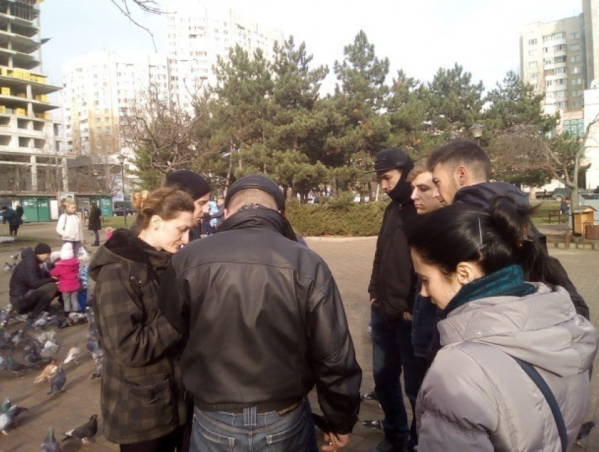 Десятки жителей Кишинева вышли на поиски пропавшей бабушки