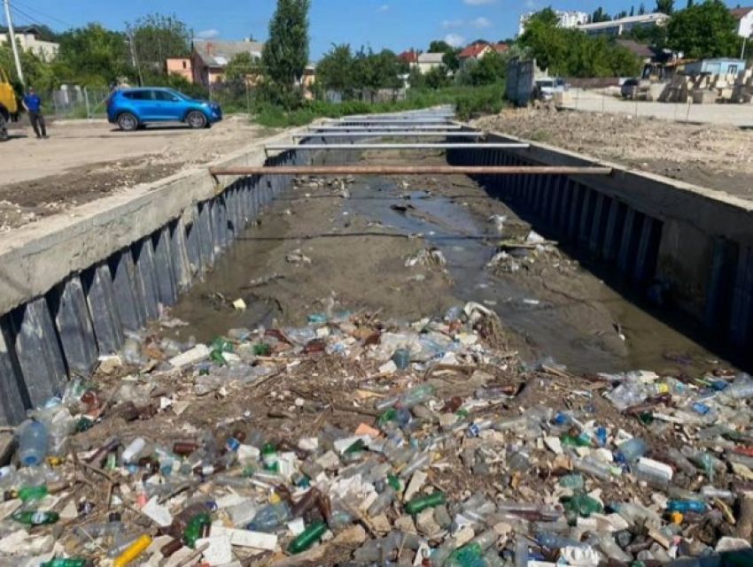 Русло реки Дурлешты будет очищено от мусора