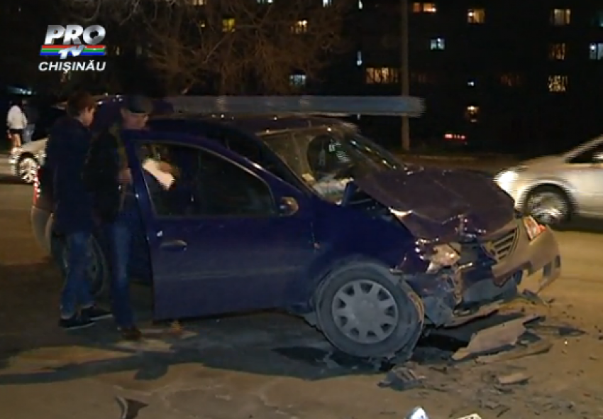 На Ботанике маршрутка с пассажирами попала в серьезную аварию, есть пострадавшие 