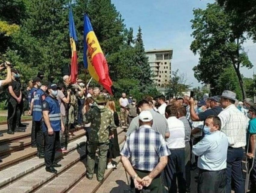 Братоубийцы заблокировали путь жителям Приднестровья на участки под Каушанами
