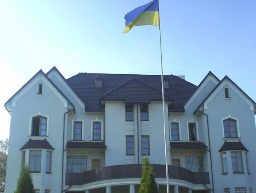 Украинские дипломаты не пришли на заседание комиссии по Чаусу
