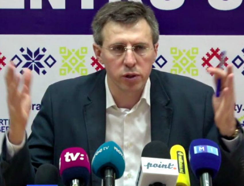 Киртоакэ объявил об отставке с поста генпримара Кишинева, чтобы не стать «их соучастником"