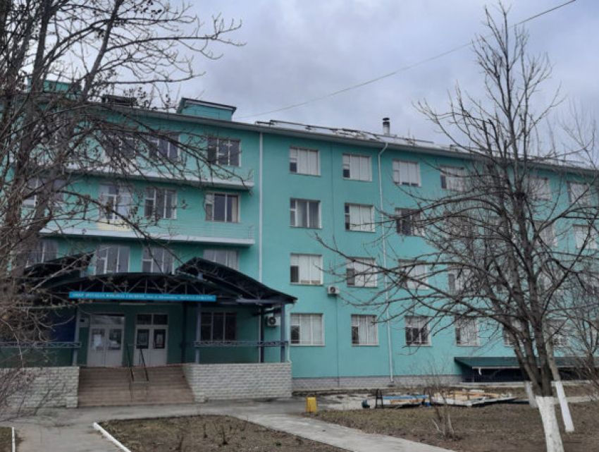 В Каушанах отец оставил ребенка в больнице и пропал на два дня 