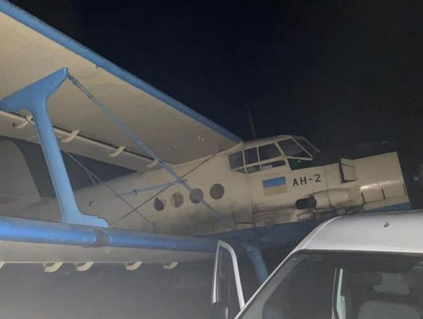 В Единецком районе задержали легкомоторный самолет, предположительно перевозивший контрабанду  