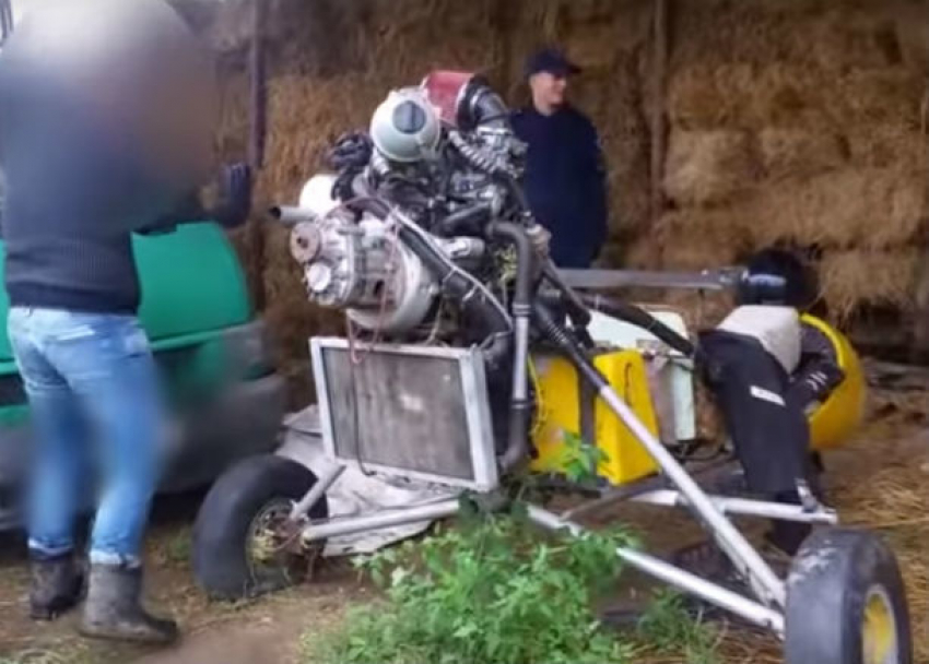 Дельтаплан для доставки контрабанды воздухом сняли на видео в Молдове