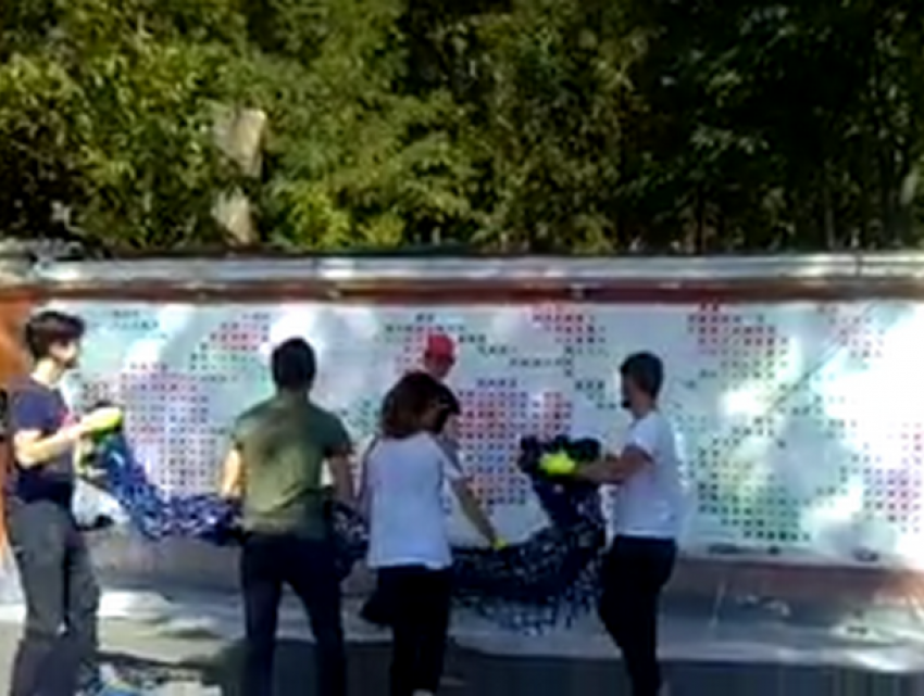 Удивительная настенная роспись появилась в столичном парке Валя Морилор  