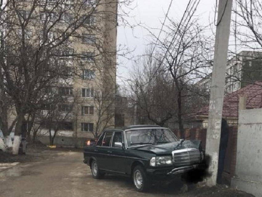 Курьезная дорожная авария, «которой не могло быть", рассмешила жителей Кишинева