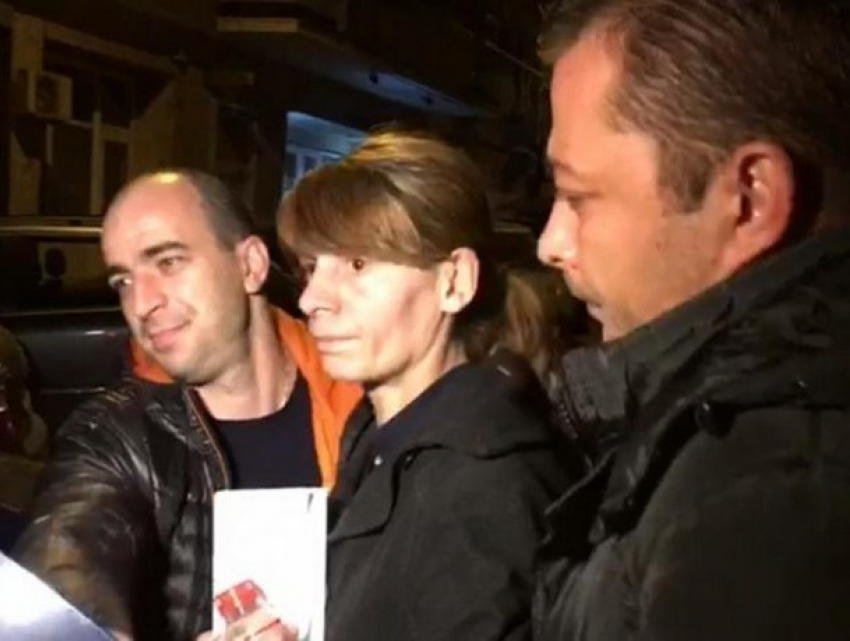 Магдалена Шербан, толкнувшая под поезд женщину в метро Бухареста, напала на медиков