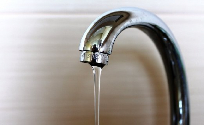 Социалисты добились выделения компенсаций малоимущим за «добавленные» объемы воды в счетах