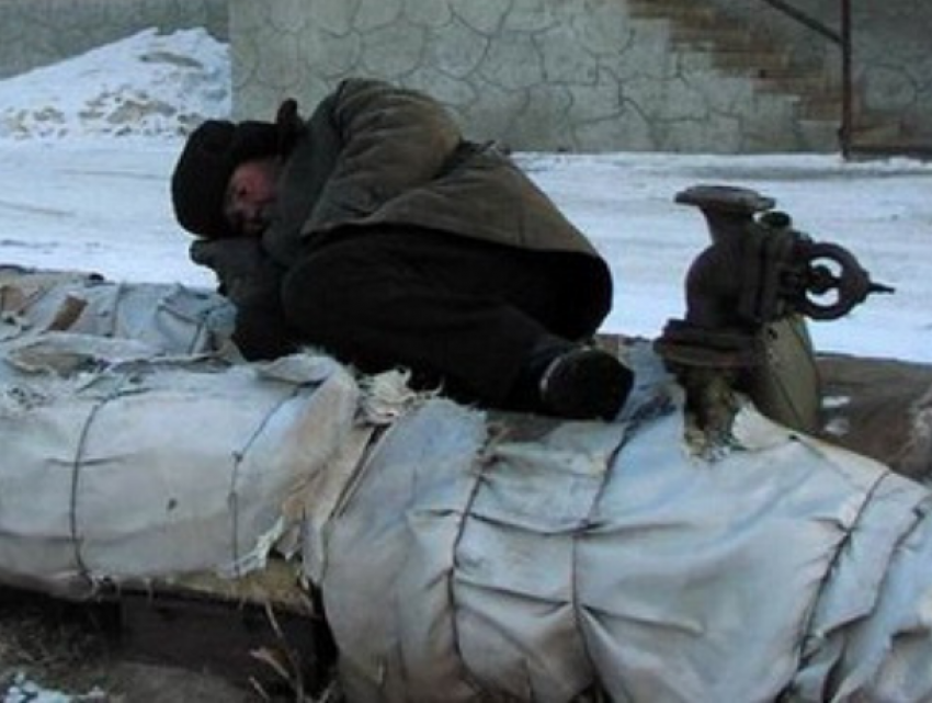 Столичная полиция помогает гражданам без определенного места жительства