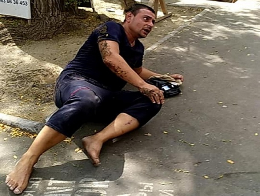Одесский домушник сломал ноги и потерял тапочки после встречи с соседом