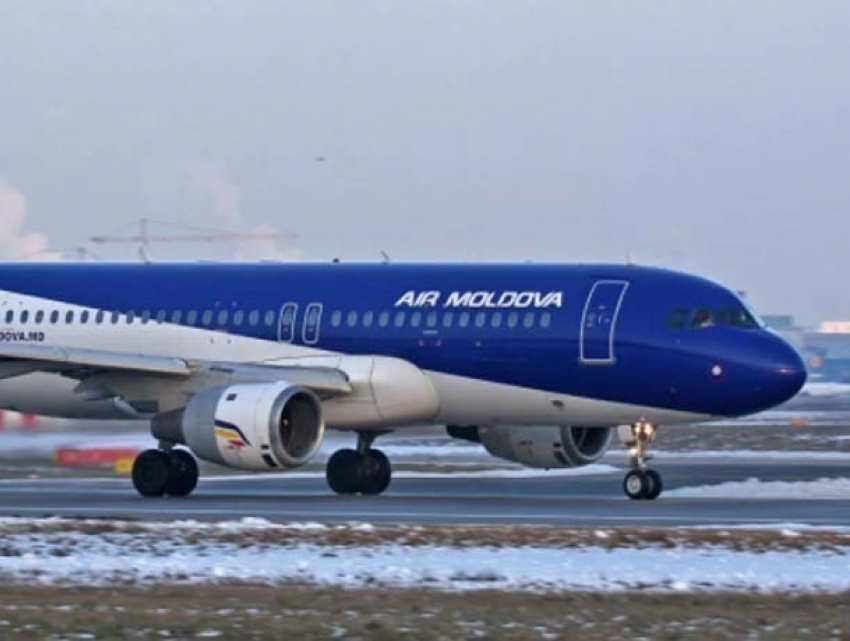 Самолет Air Moldova совершил экстренную посадку в Кишиневе из-за технических неполадок 