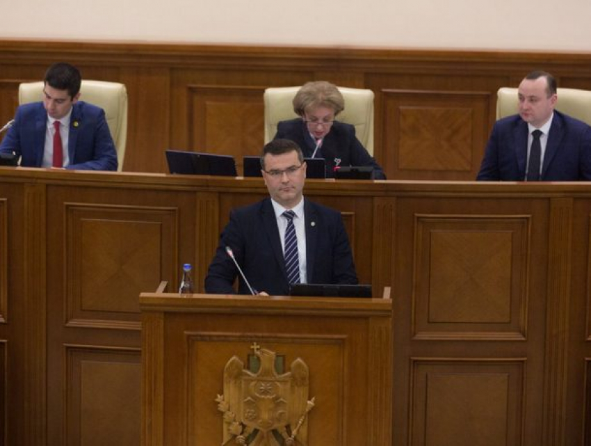 Депутаты отклонили выдвинутый «акумовцами» вотум недоверия министру экономики 