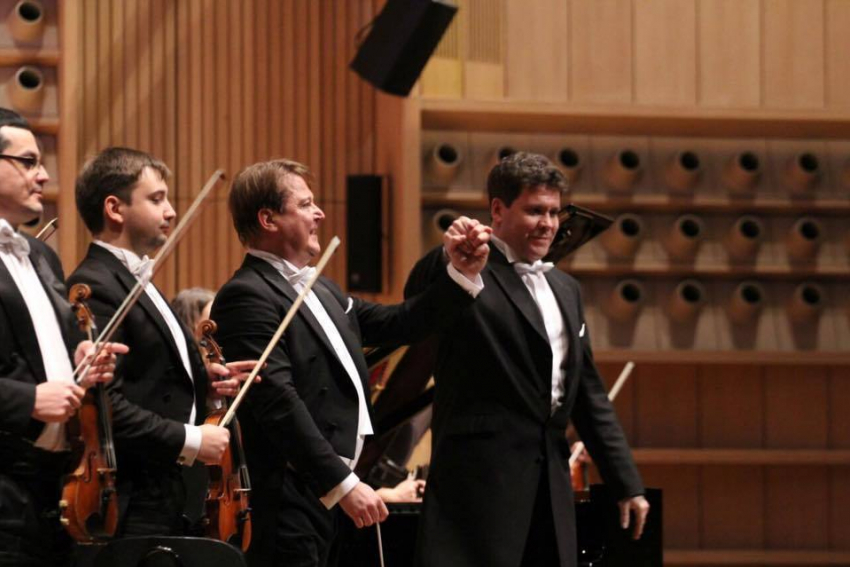 Пианист Денис Мацуев остался в восторге от Молдовы, ее жителей и винных подвалов Cricova