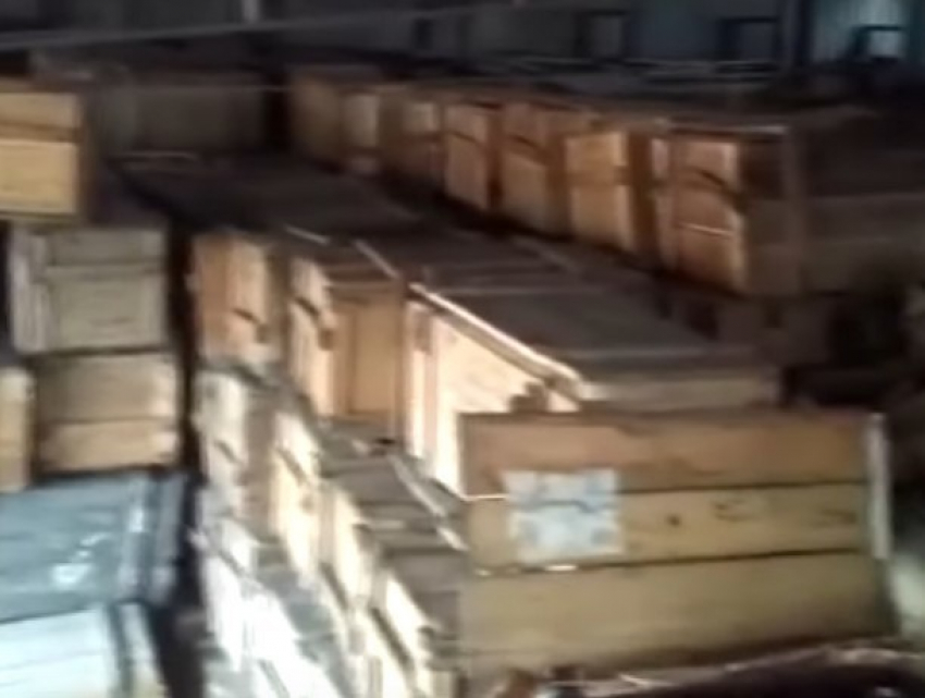 В Бельцах обнаружен подпольный склад военного снаряжения