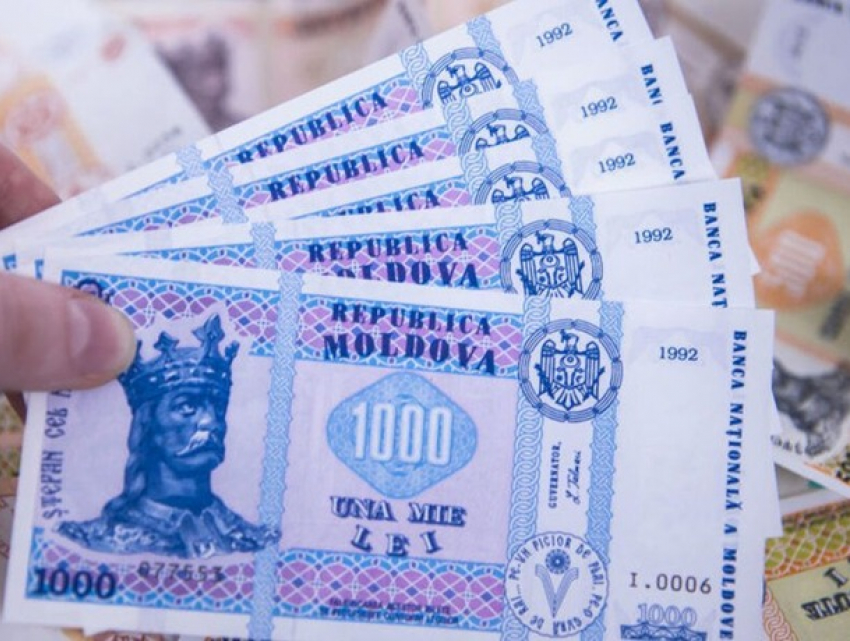 Молодежь Молдовы: каждый третий живет на деньги родителей