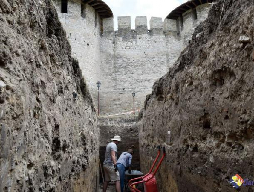 Время раскопок: у Сорокской крепости обнаружили оборонительный ров