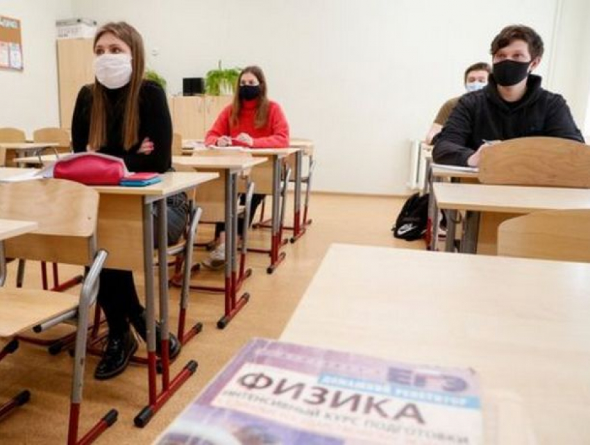 Минобразования утвердило график выпускных экзаменов на сессию 2021 года