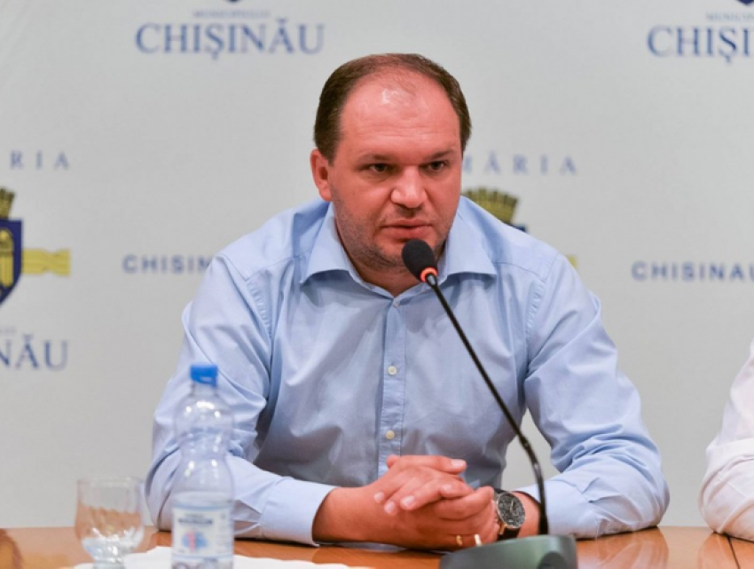 Примар Кишинева призвал прокуратуру проверить маршрутчиков