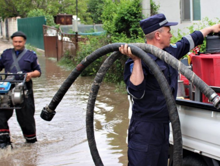Ущерб от прошедших по Молдове проливных дождей нанес серьезный урон