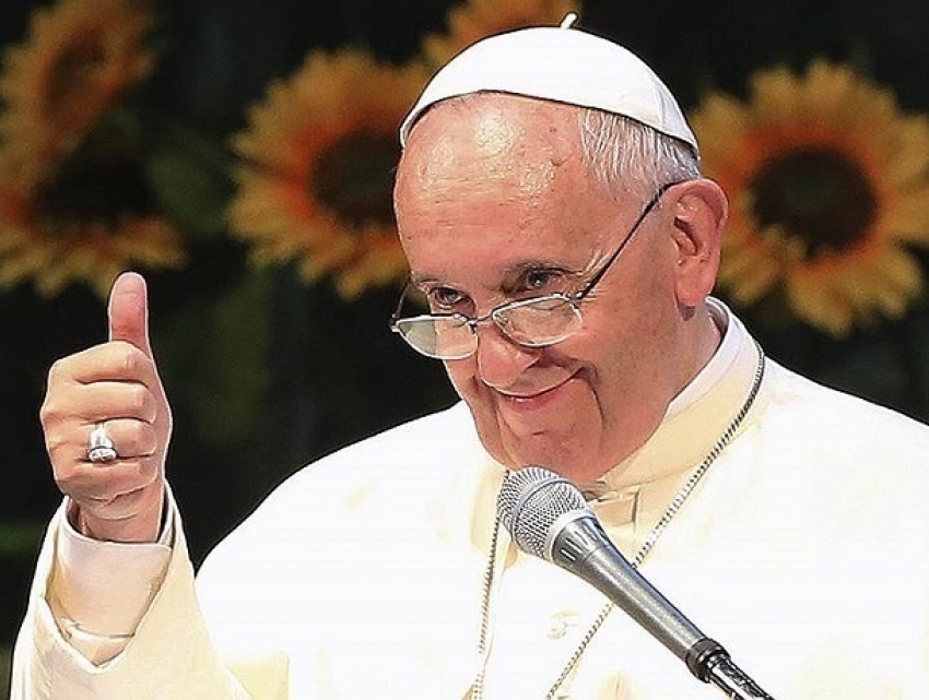 Папа Римский призвал изменить молитву «Отче наш»: неправильное искушение