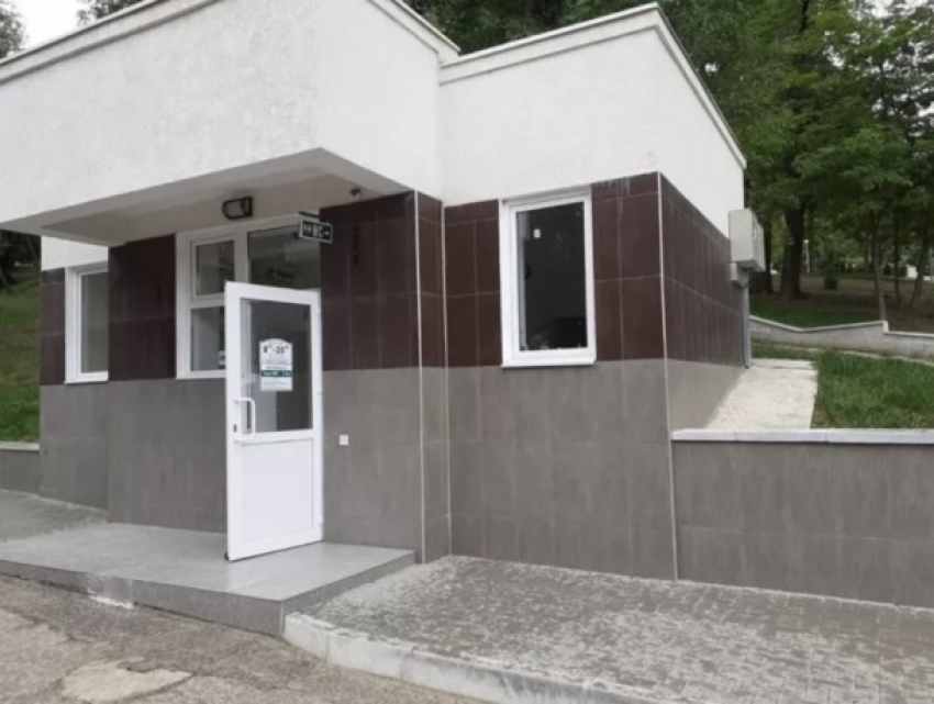 Новые туалеты под видеонаблюдением в парках Кишинева