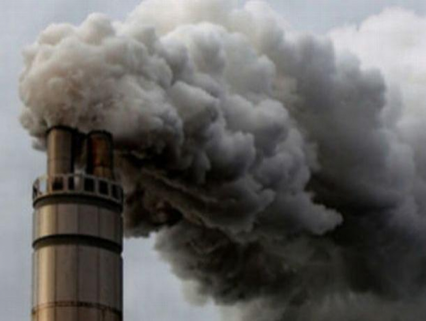 Экологическая катастрофа в Дрокии - жители города жалуются на токсичные отходы, проникающие даже в жилища