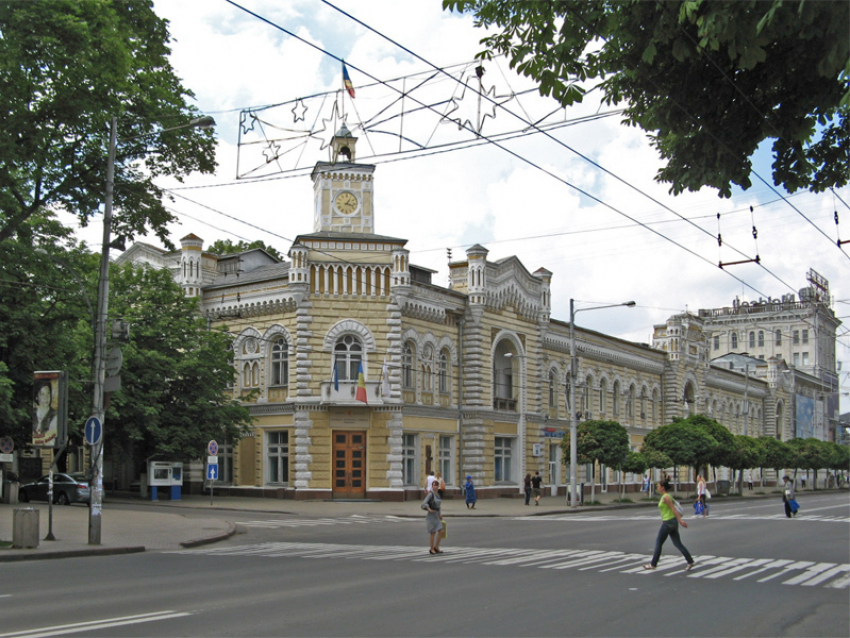 Дорожное движение на некоторых участках бульвара Штефана чел Маре будет закрыто почти весь август