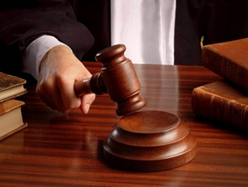 Международный отчет: суды в Молдове зависят от политики