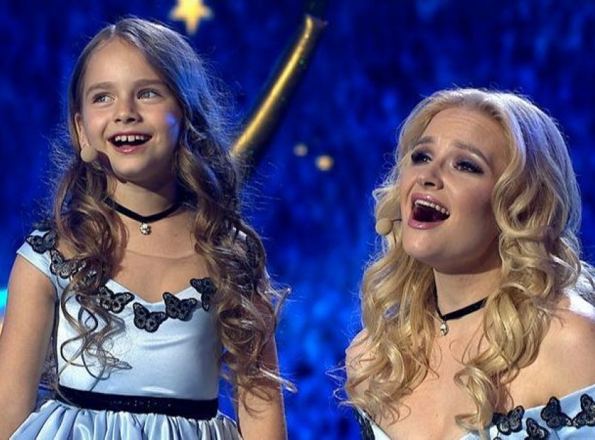 Очаровательная блондинка из Кишинева и ее дочь пробились в финал румынского телешоу