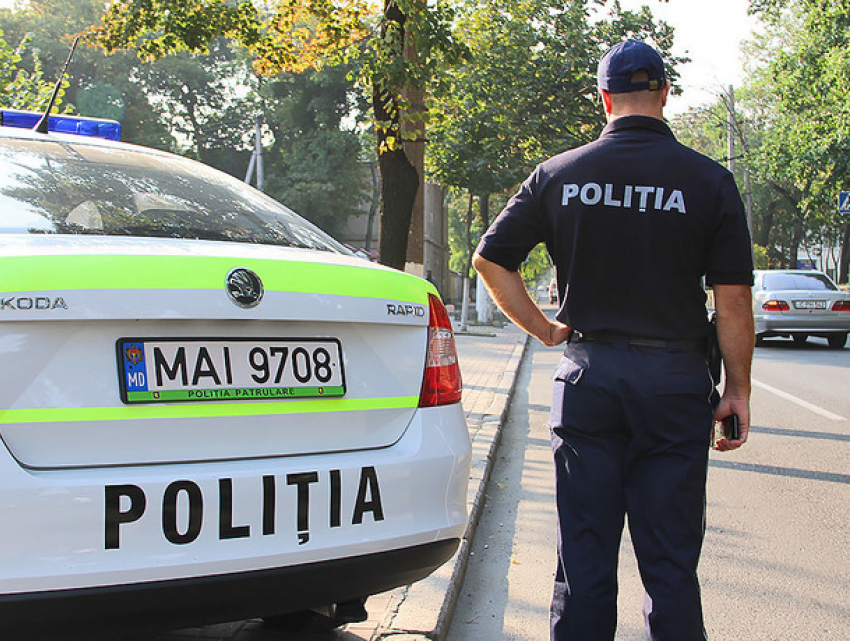 В Молдове за неделю зафиксировано 14 случаев попытки дать взятку полицейским 