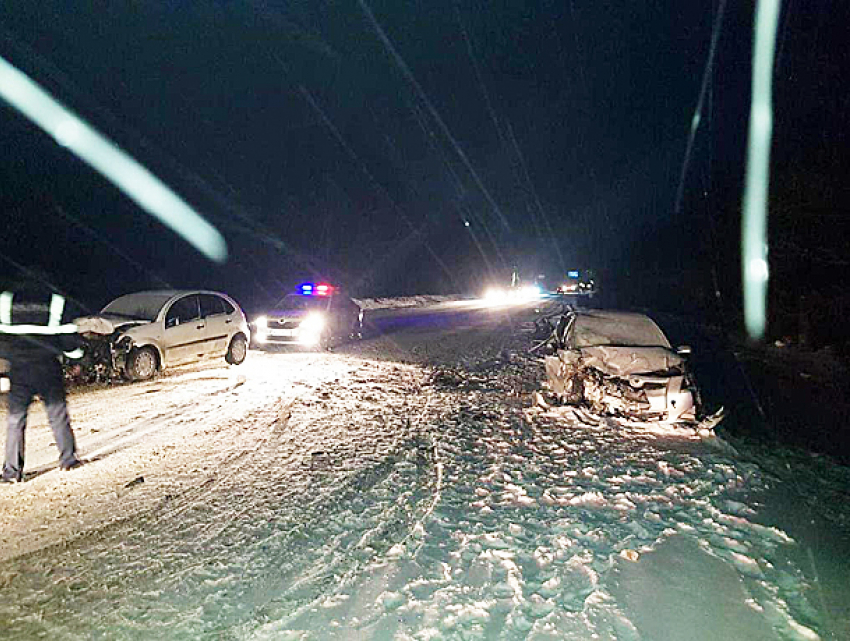 Девочка и трое мужчин получили тяжелые травмы в жуткой аварии в Оргеевском районе 